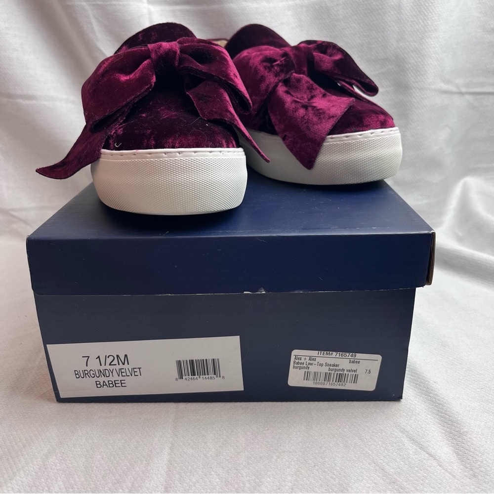 Alex and Alex Womens Babee Burgundy Velvet Slip On Sneakers Sz 7.5 - Picture 5 of 8